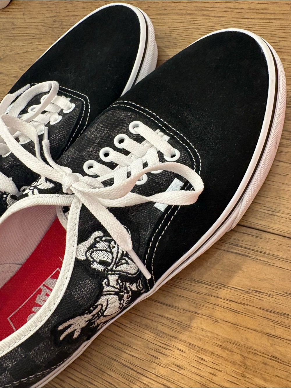 Vans Disney x 100 Black and White Canvas Low-Top Lace-Up Sneakers - Picture 3 of 8